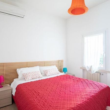 Bilocale Con Giardino A 200Mt Dal Mare - Homeunity Rímini Exterior foto