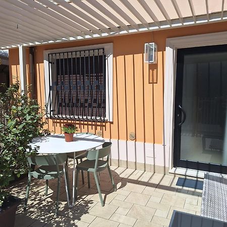 Bilocale Con Giardino A 200Mt Dal Mare - Homeunity Rímini Exterior foto