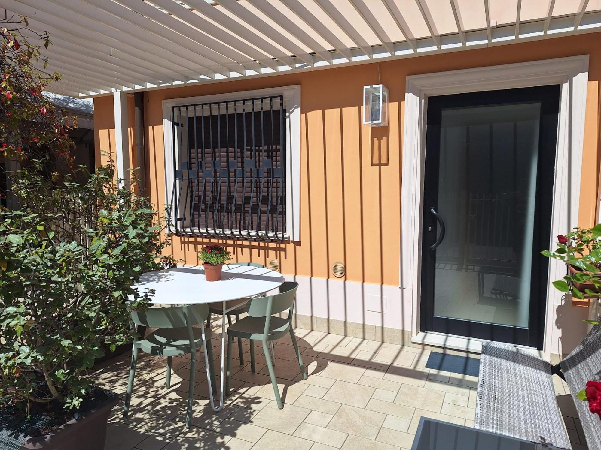Bilocale Con Giardino A 200Mt Dal Mare - Homeunity Rímini Exterior foto